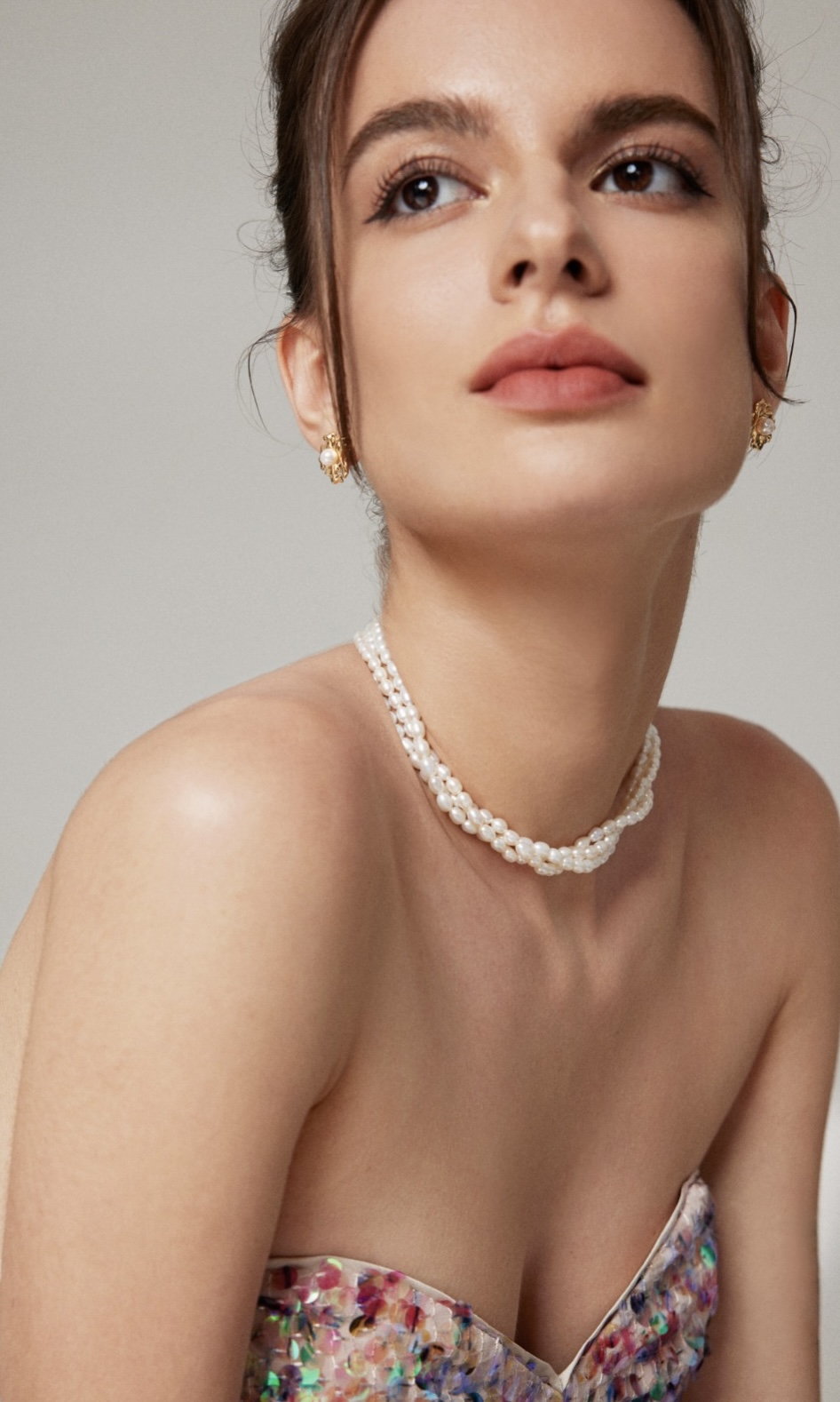 Q.U.E.E.N. Layered Vintage Pearl Necklace