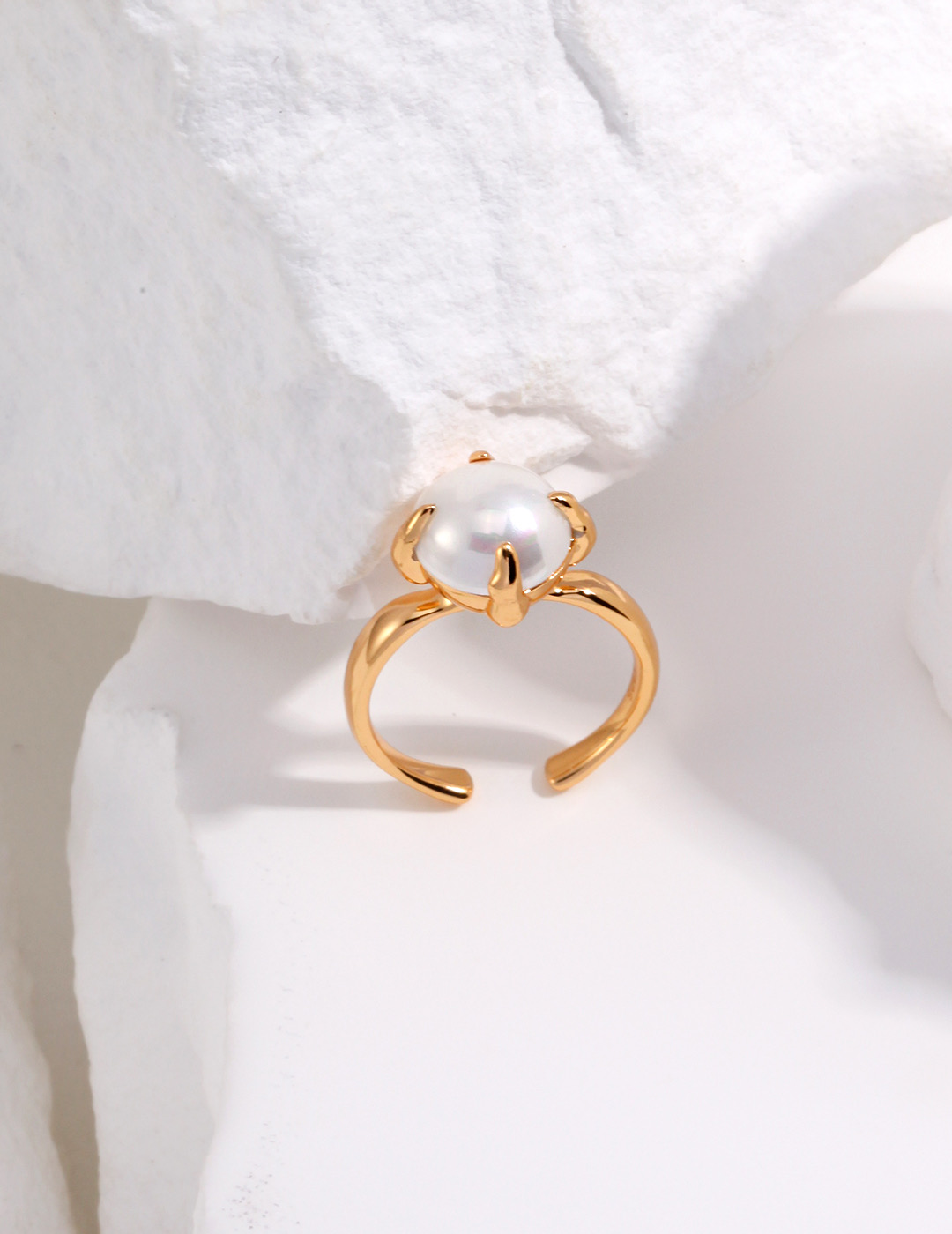 Q.U.E.E.N Pearl Open Ring in 18K Gold Vermeil