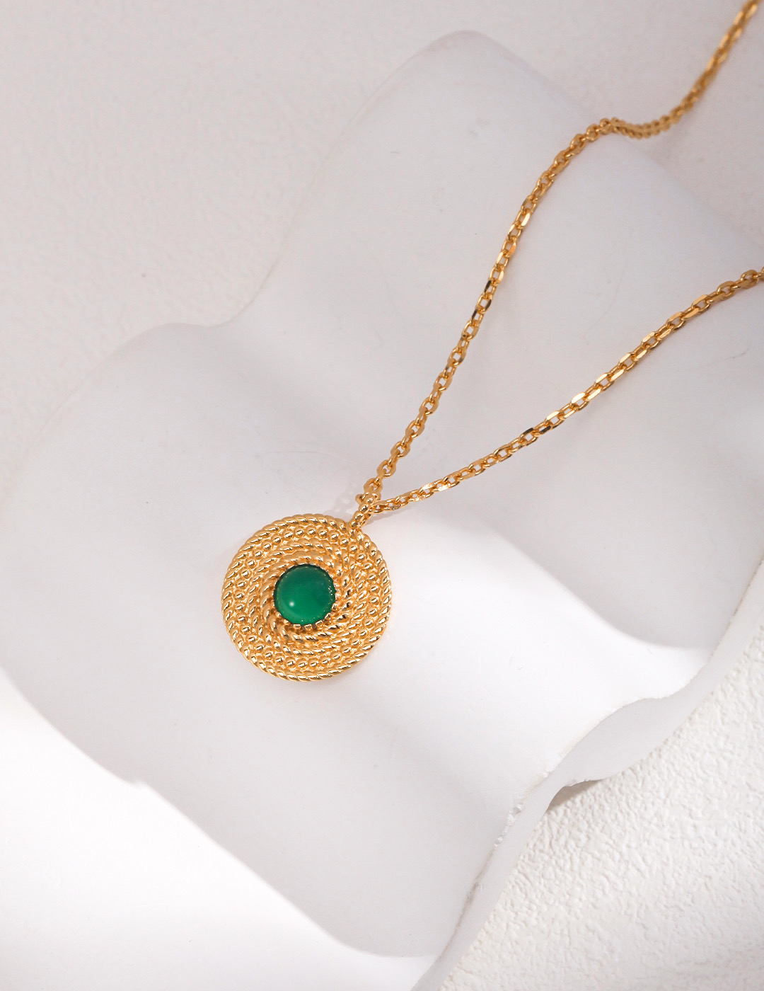 Green Jade Disc Necklace - Jewelry Voutique