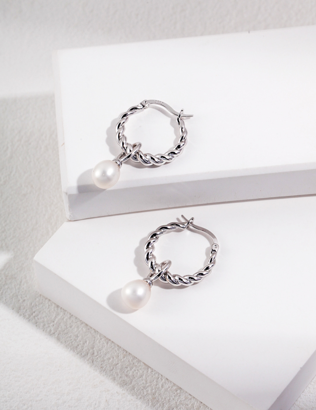 Pearl Silver Hoop Earrings | Sophistication - Voutique